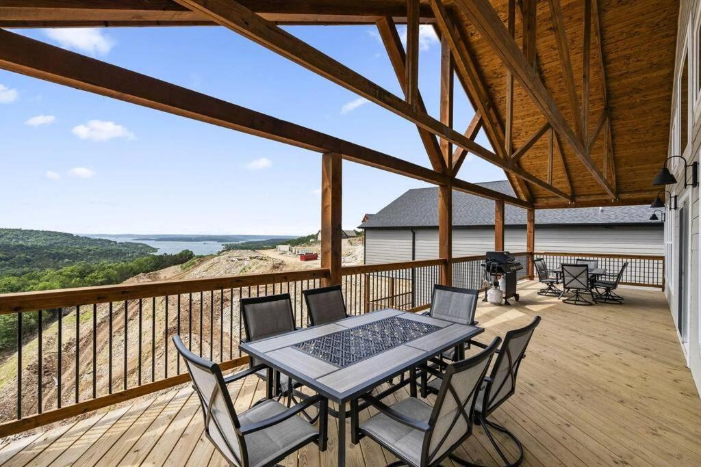 The Lake Fish-Amazing Views-Sleeps 24-Indoor-Outdoor Pools Branson Ngoại thất bức ảnh